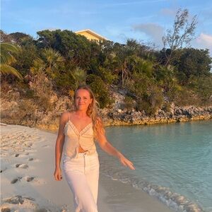 Meet your Posher, Violet